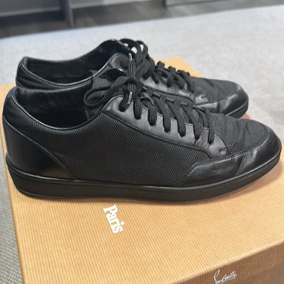 Black Louis Vuitton sneakers - Picture 2 of 6